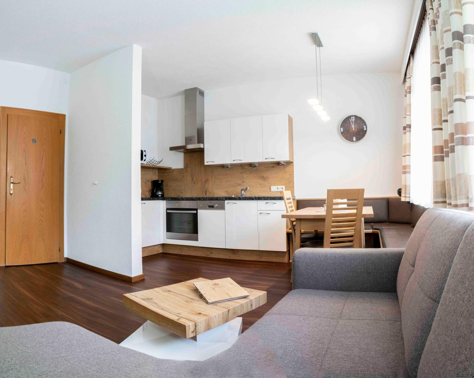 Landhaus Zangerl - Kobelerhof 兰德埃克 客房 照片